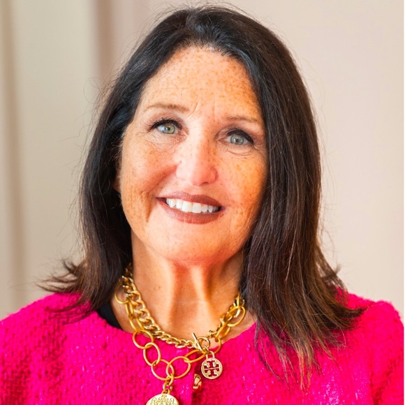 Meet your Posher, Kris - Picture 1 of 1